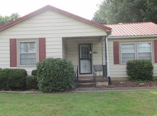 1133 Broad St, Milan, TN 38358