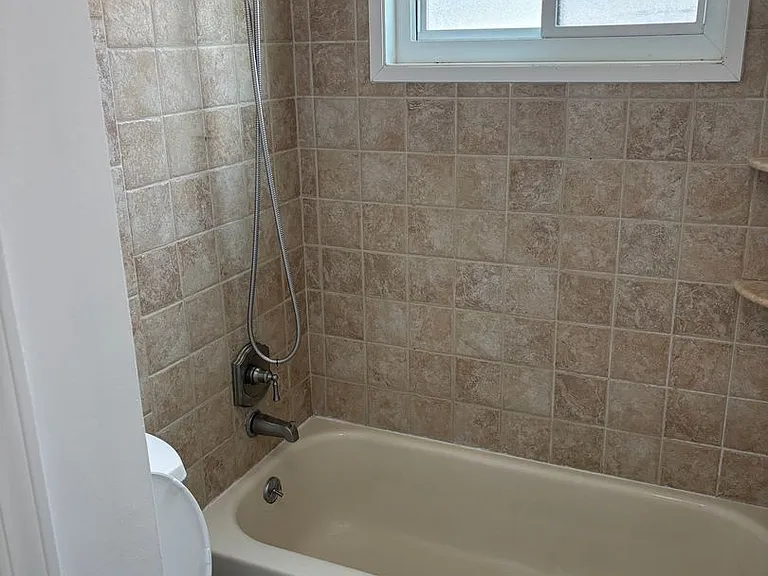 220 Harding Ave — Photo 21