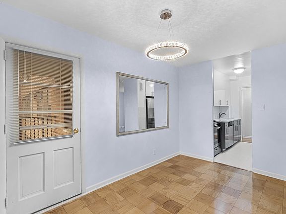 5th image of 225 Saint Pauls Ave APT 3R