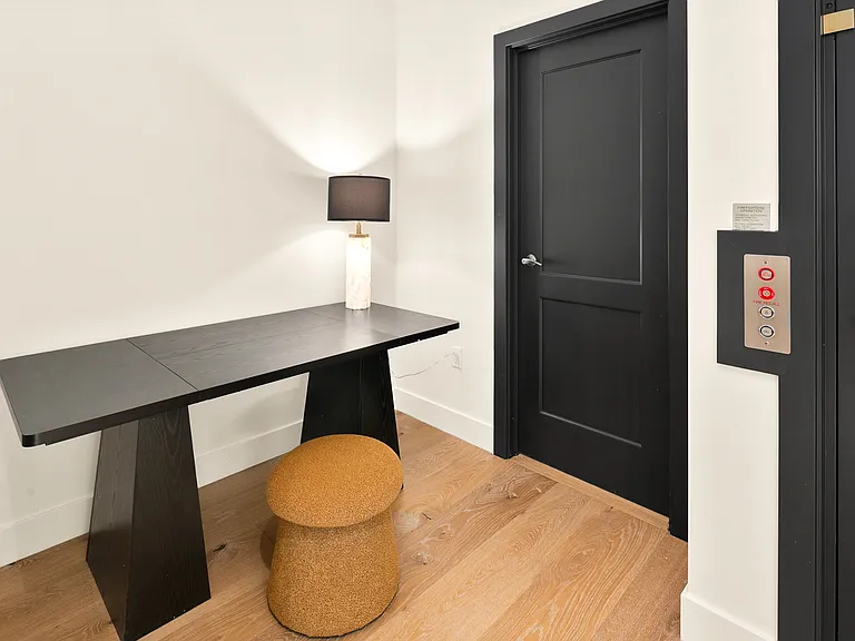 10630 NE 9th Pl #10 — Photo 28