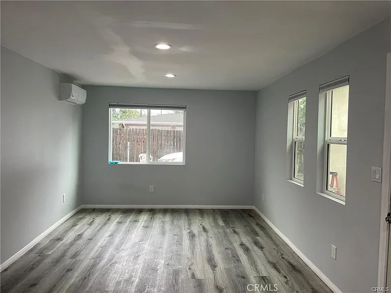 4971 Topanga Canyon Blvd — Photo 6