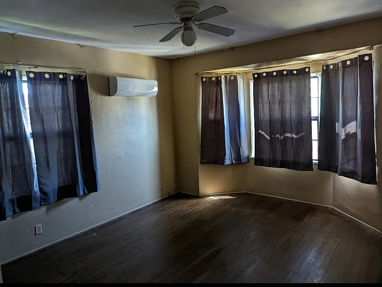 311 S Carmalita St — Photo 7