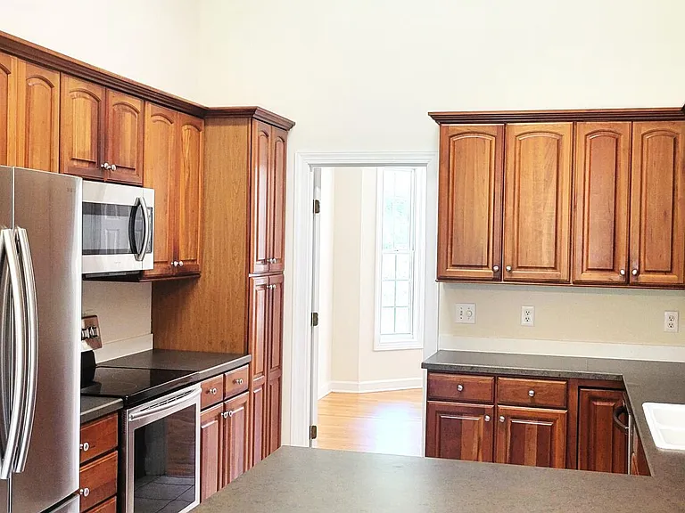 235 W Hedgelawn Way — Photo 11