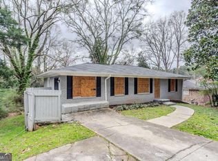 1826 Meadowglades Dr, Decatur, GA 30035