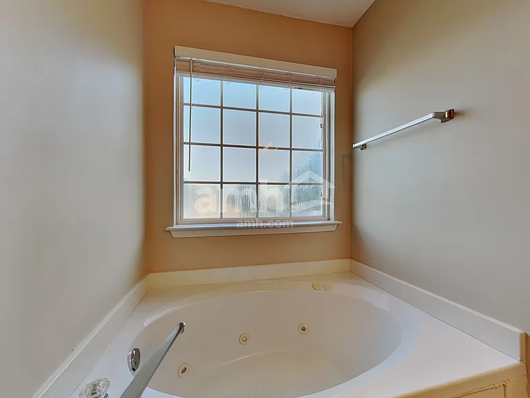 7209 Cedar Forest Dr — Photo 11