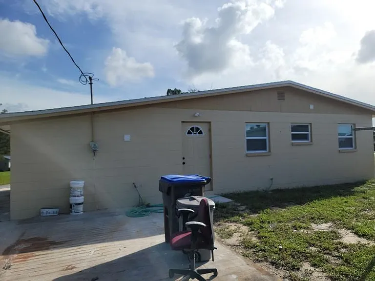 1700 Chaucer Rd — Photo 12