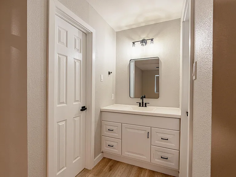 2027 Lucerne Cir — Photo 21
