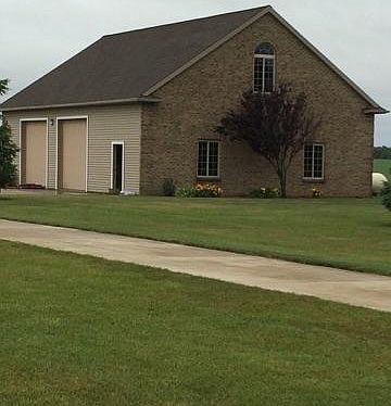 Outbuilding with utilities 