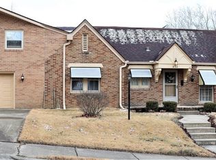 656 S Dennis Ave, Decatur, IL 62522