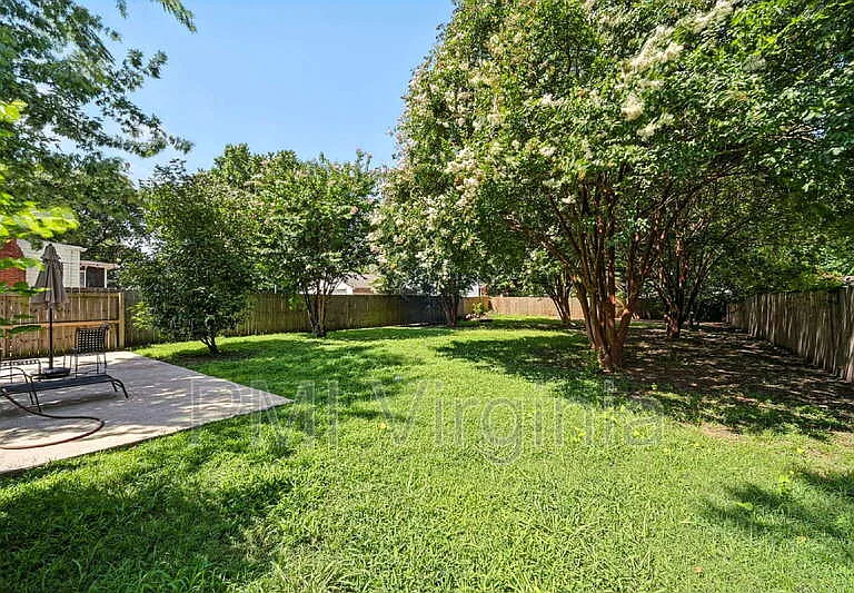 9 Laurel Dr — Photo 18