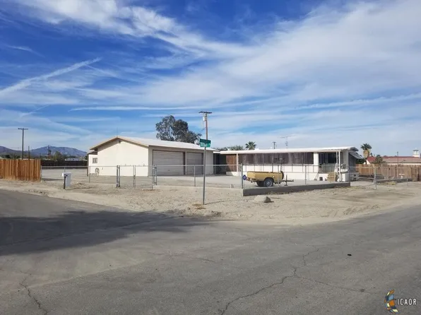 104 Pismo Ave, Thermal, CA 92274
