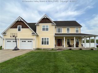 171 Midway Dr, Letart, WV 25253