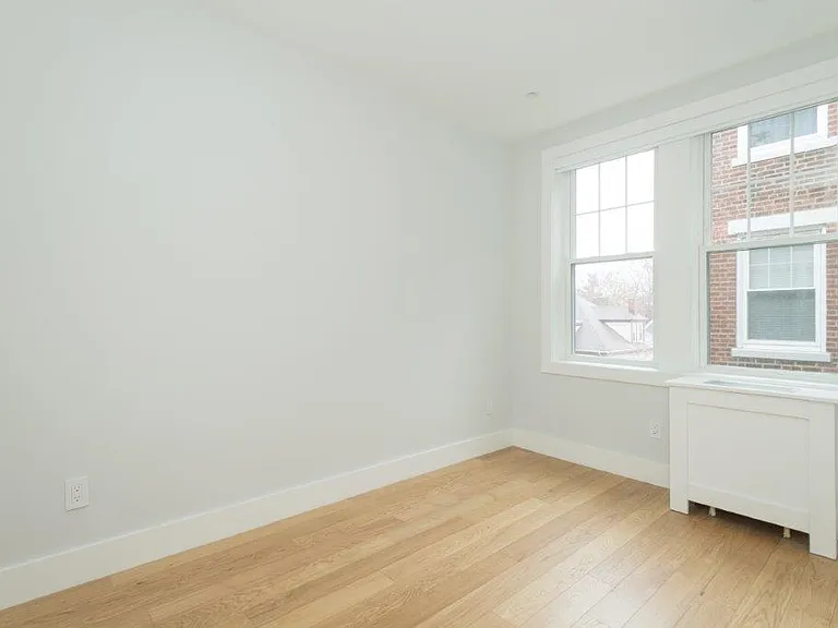 288 Chestnut Hill Ave #16 — Photo 2