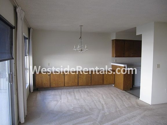 3rd image of 405 S Los Robles Ave APT 207