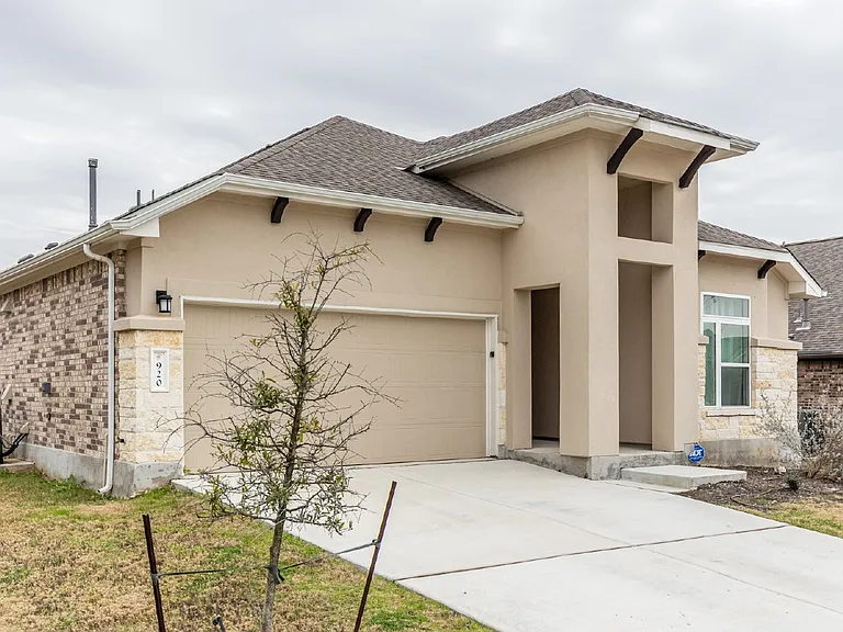 920 Foxbrook Way — Photo 3
