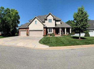 813 N Bramerton St, Andover, KS 67002
