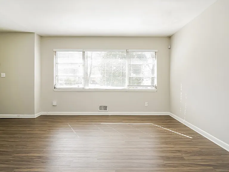 640 Oakdale Dr — Photo 6