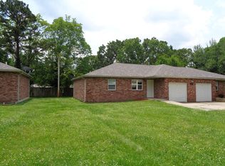 510 Helen St APT A, Saint James, MO 65559
