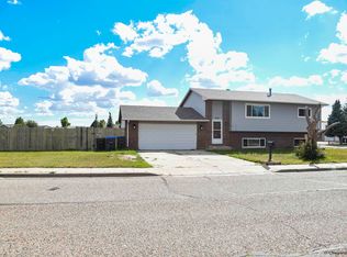 5501 Independence Dr, Cheyenne, WY 82001