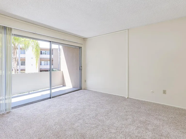 Dorchester Apartments | Spacious 1 & 2 Bedroom Apartments Near SDSU — Photo 33