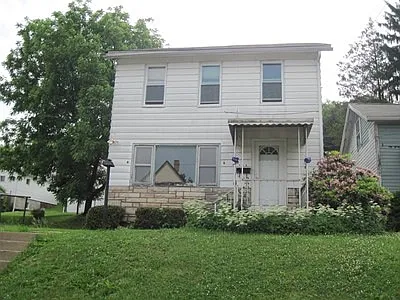 213 Hone Ave photo 1