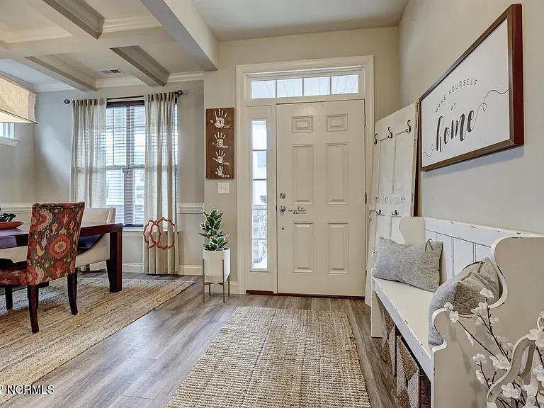 363 Belvedere Dr — Photo 6