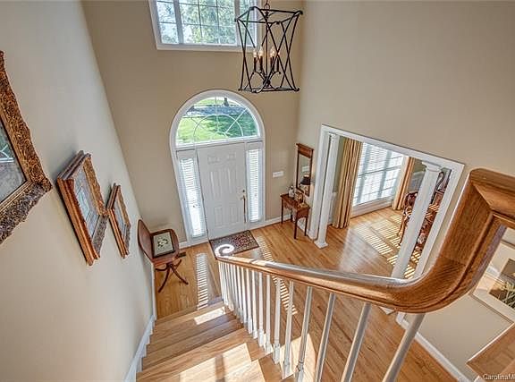 5th image of 3603 Saint Andrews Ln
