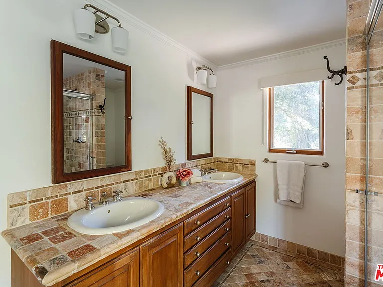 20521 Cheney Dr — Photo 28