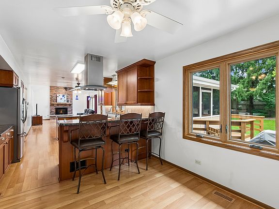 5th image of 7217 Lyman Ave