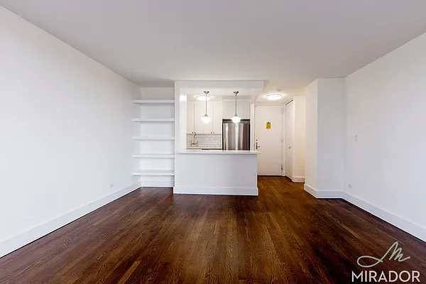 Rented by Mirador Real Estate | media 12