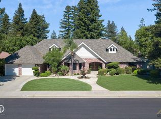 2405 Chinon St, Bakersfield, CA 93311