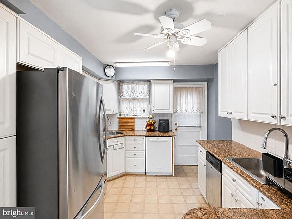 4th image of 7623 Dorcas St
