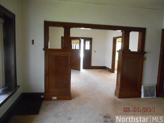 3rd image of 2518 W Broadway Ave