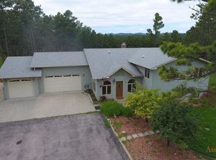 7988 Jasmine Ln, Rapid City, SD 57702