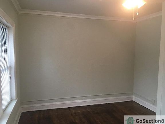 5th image of 8015 S Vernon Ave APT 3A