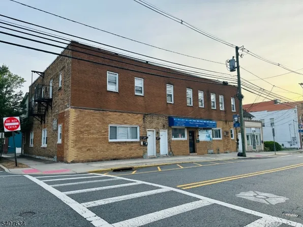 528 Valley Brook Ave, Lyndhurst, NJ