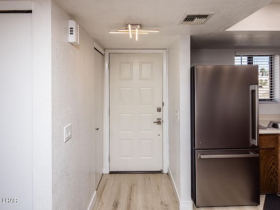 4th image of 539 Burkemo Ln APT A2