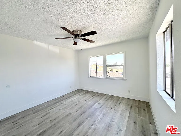 254 E Lanzit Ave #5 — Photo 20