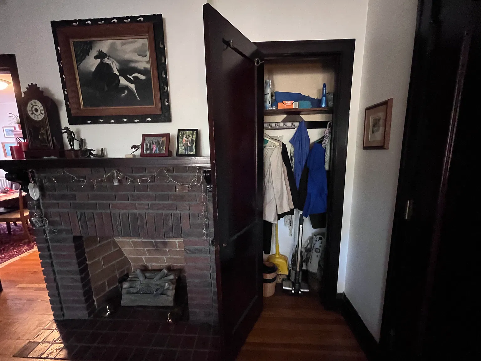 2 bed, 1000 sqft, $1,845 — Photo 4