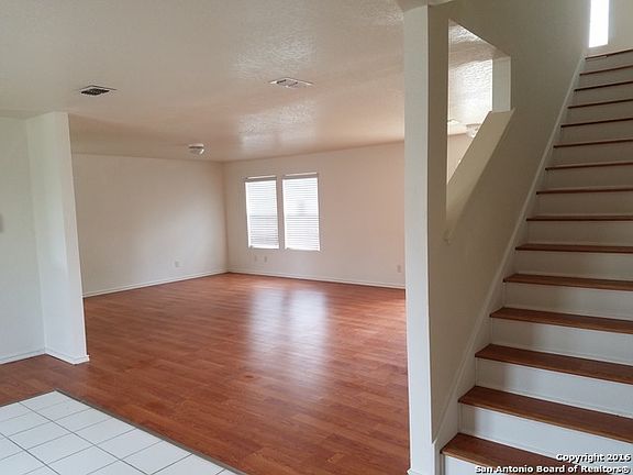 2nd image of 310 Redbud Trce