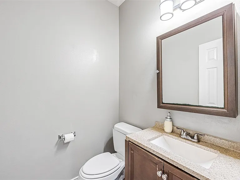 8127 Edenwood Dr — Photo 12