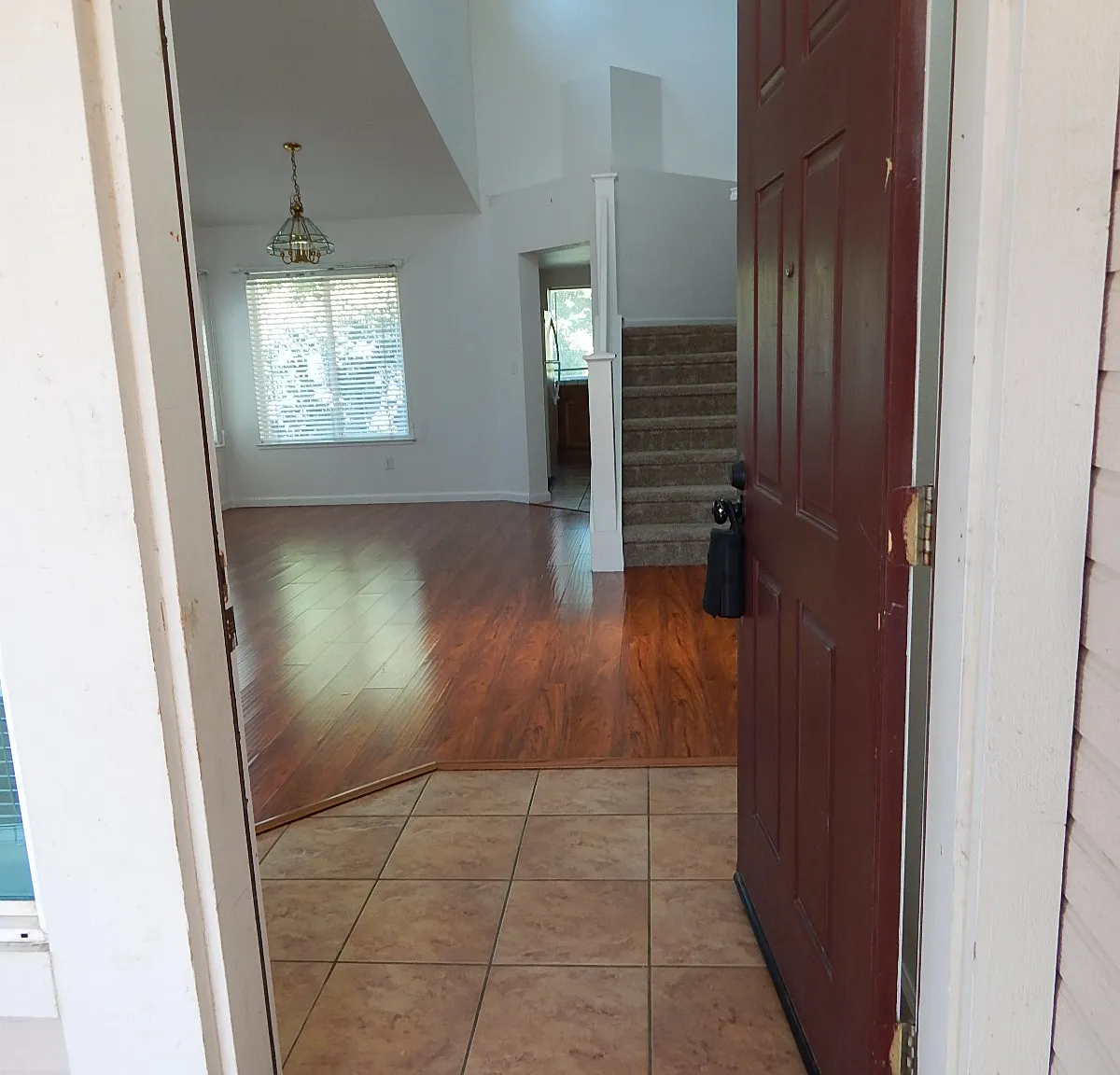 4 bed, 1833 sqft, $3,600 — Photo 2