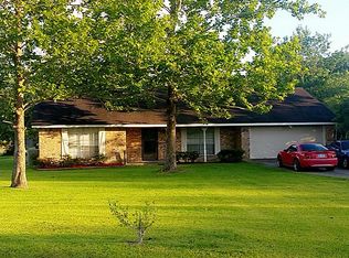 1421 County Road 201a, Angleton, TX 77515