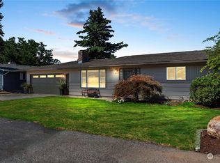 208 S Iowa Ave, East Wenatchee, WA