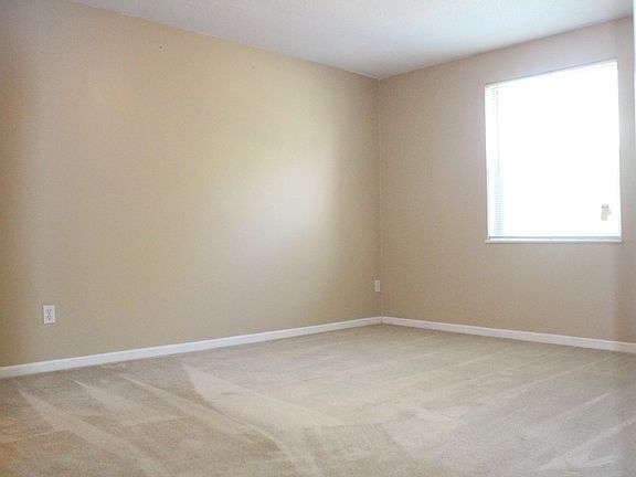 2nd image of 1380 Willow Brook Cove Ct APT 2