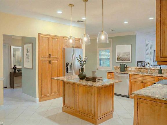 4th image of 25335 Pinson DR