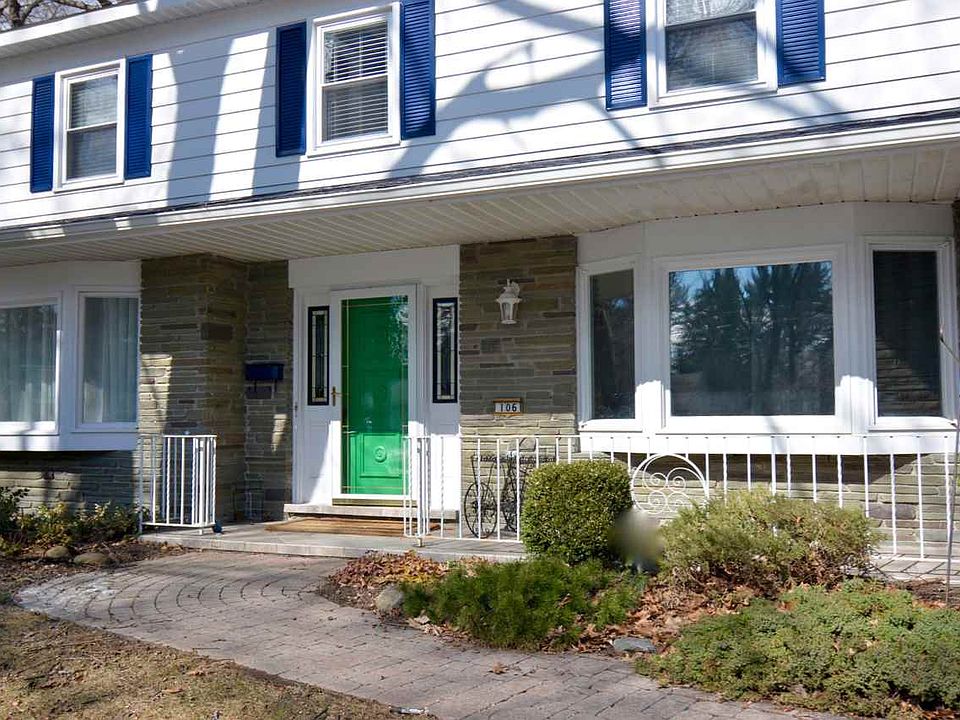 1st image of 106 Woodhaven Dr