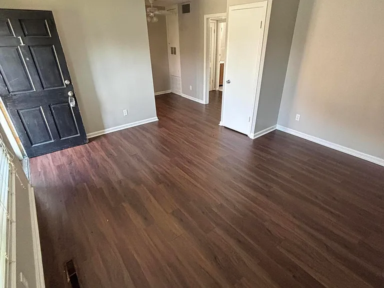 2707 Riedling Dr #B1 — Photo 2