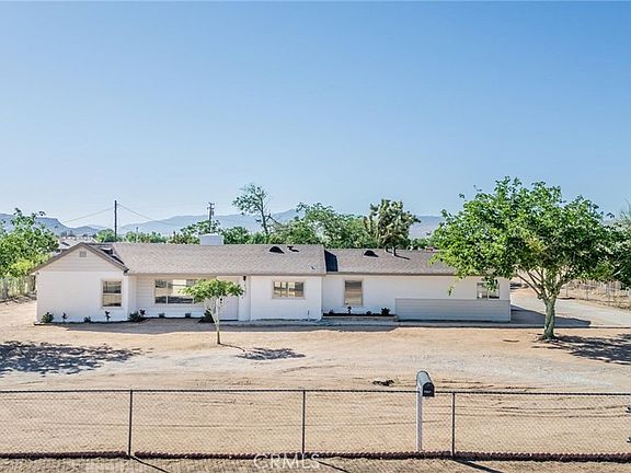 2nd image of 14387 Jicarilla Rd