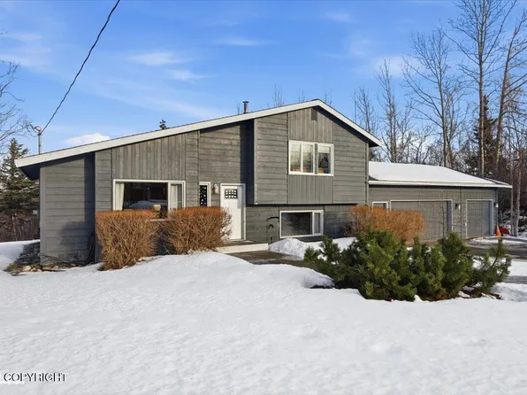 5711 E Bideford Blvd, Palmer, AK 99645